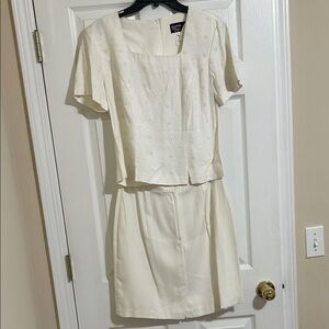 Cream Women's Skirt Set